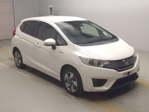 2014 Honda Fit Hybrid GP5[2]