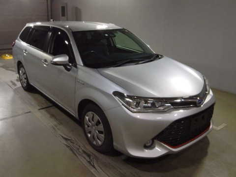 2017 Toyota Corolla Fielder NKE165G[2]