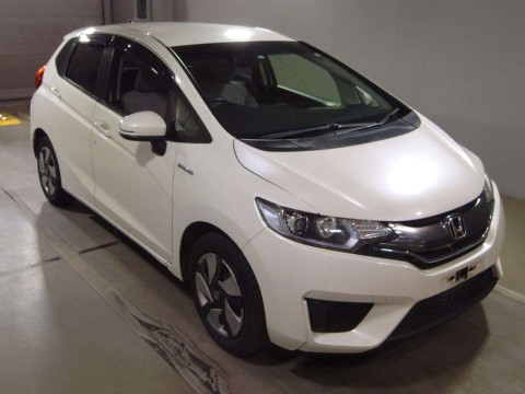 2014 Honda Fit Hybrid GP5[2]