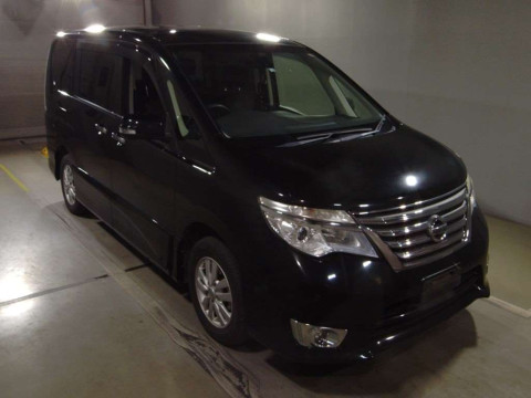 2014 Nissan Serena FNC26[2]