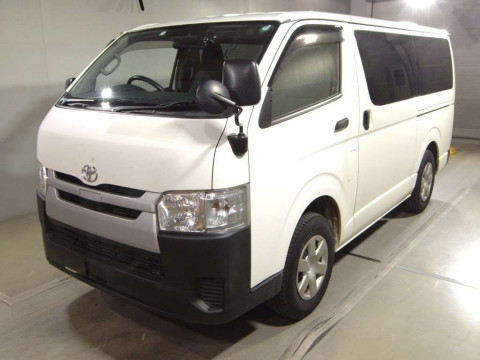 2020 Toyota Hiace Van GDH206V[0]