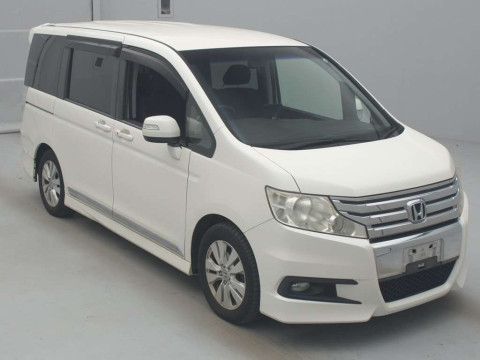 2010 Honda Step WGN Spada RK5[2]