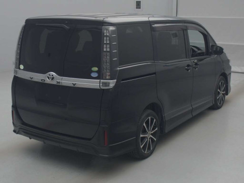 2014 Toyota Voxy ZRR80G[1]