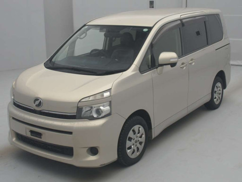 2011 Toyota Voxy ZRR75G[0]