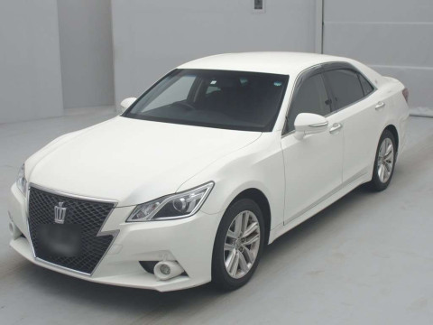 2014 Toyota Crown GRS211[0]