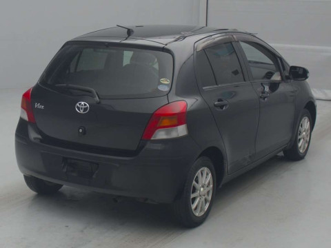 2008 Toyota Vitz SCP90[1]