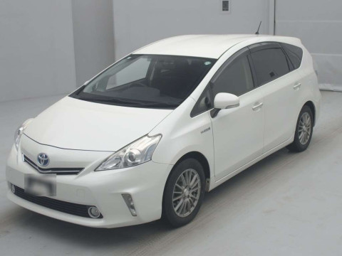 2014 Toyota Prius alpha ZVW41W[0]