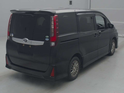 2015 Toyota Noah ZRR80W[1]