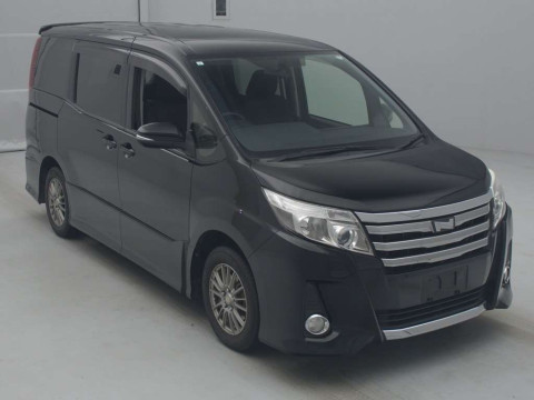 2015 Toyota Noah ZRR80W[2]