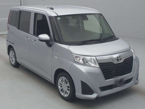 2017 Toyota Roomy M910A[2]