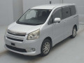 2007 Toyota Noah