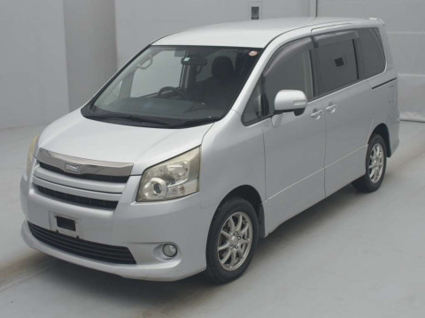 2007 Toyota Noah ZRR75W[0]