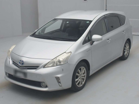 2011 Toyota Prius alpha ZVW41W[0]