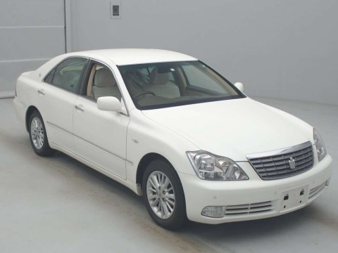 2006 Toyota Crown GRS180[2]