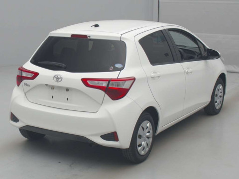 2017 Toyota Vitz KSP130[1]