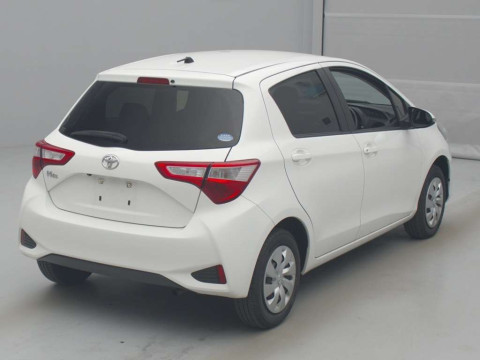 2017 Toyota Vitz KSP130[1]