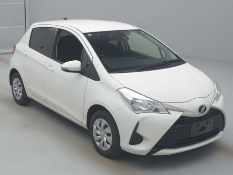 2017 Toyota Vitz KSP130[2]