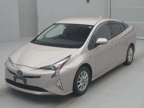 2016 Toyota Prius ZVW55[0]