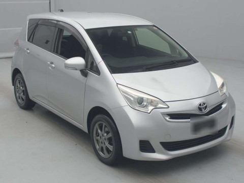 2015 Toyota Ractis NCP125[2]