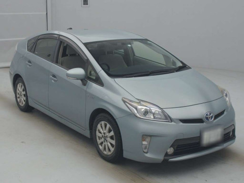 2014 Toyota Prius ZVW30[2]