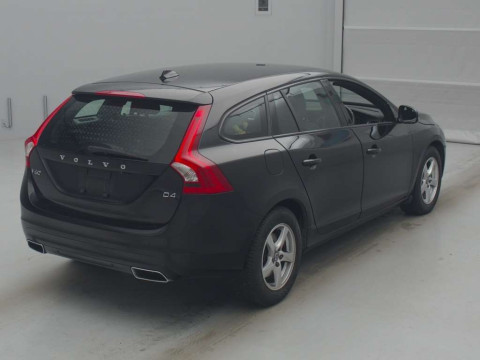 2017 Volvo V60 FD4204T[1]