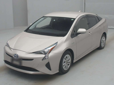 2016 Toyota Prius ZVW50[0]