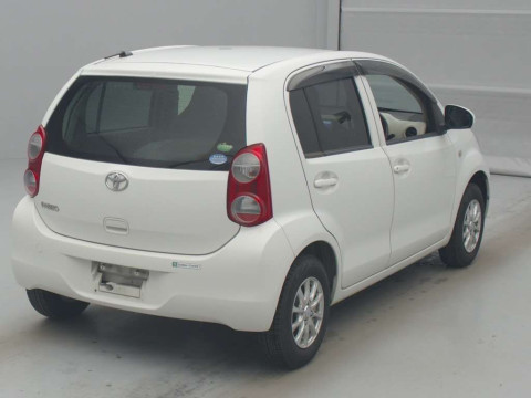 2013 Toyota Passo KGC30[1]