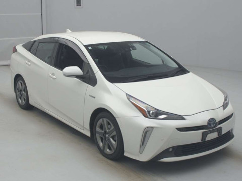 2019 Toyota Prius ZVW51[2]