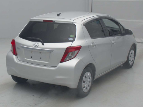 2014 Toyota Vitz NSP130[1]