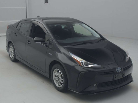 2019 Toyota Prius ZVW55[2]