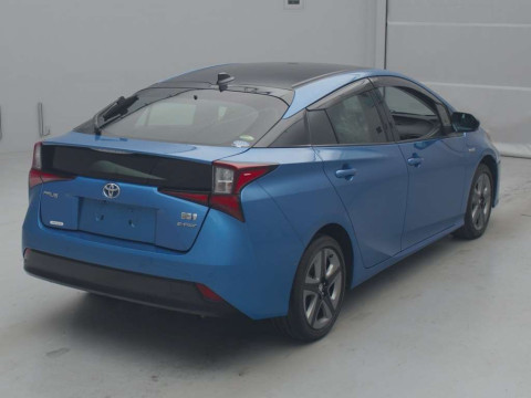 2019 Toyota Prius ZVW55[1]