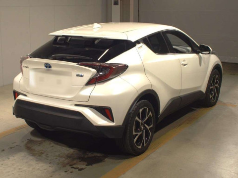 2017 Toyota C-HR ZYX10[1]