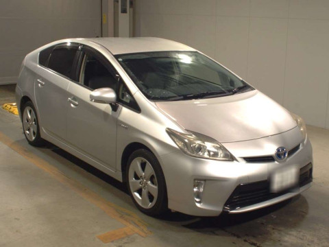 2012 Toyota Prius ZVW30[2]