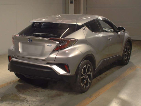 2017 Toyota C-HR ZYX10[1]