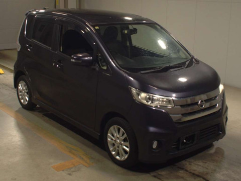 2014 Nissan DAYZ B21W[2]