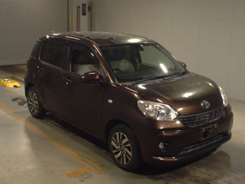 2016 Toyota Passo M700A[2]