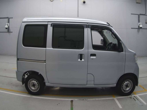 2018 Daihatsu Hijet Cargo S321V[2]