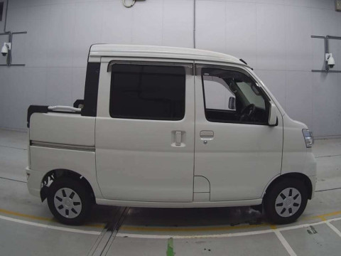 2019 Daihatsu Hijet Cargo S331W[2]