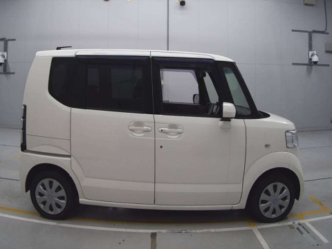 2013 Honda N-Box+ JF1[2]