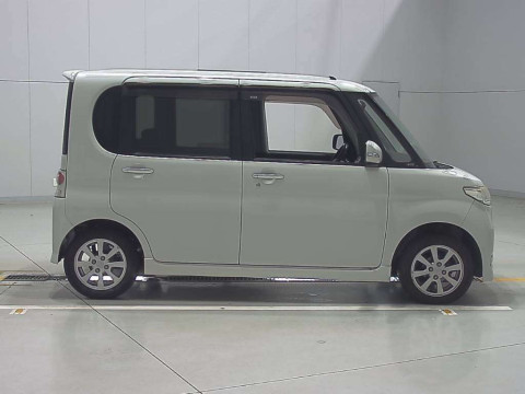 2008 Daihatsu Tanto L375S[2]