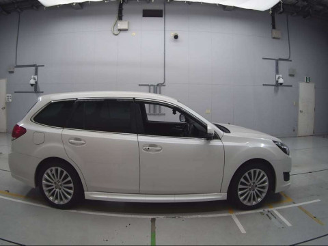 2012 Subaru Legacy Touring Wagon BR9[2]