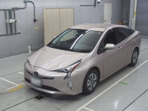 2016 Toyota Prius ZVW51[0]