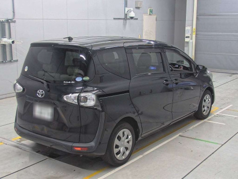 2016 Toyota Sienta NSP170G[1]