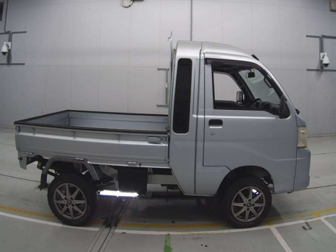 2011 Daihatsu Hijet Truck S201P[2]