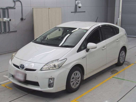 2010 Toyota Prius ZVW30[0]