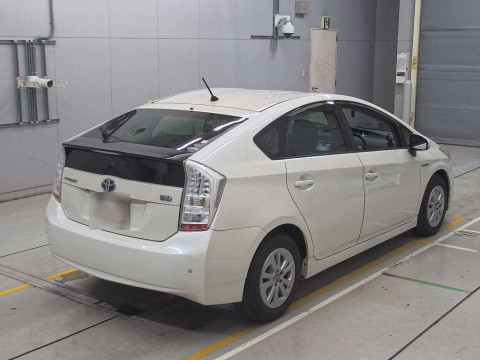 2010 Toyota Prius ZVW30[1]