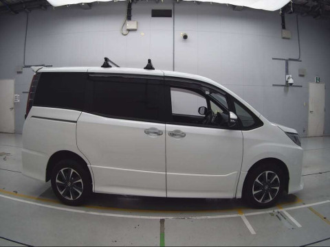 2020 Toyota Noah ZRR85W[2]