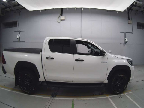 2020 Toyota Hilux GUN125[2]