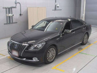 2017 Toyota Crown Majesta