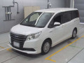 2016 Toyota Noah